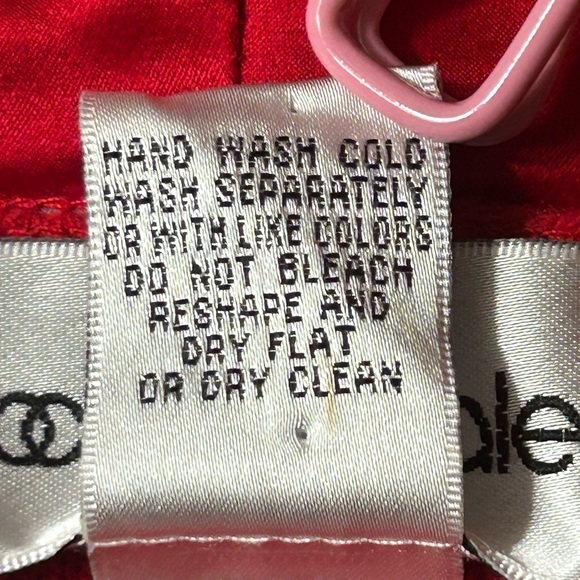 Bloomingdale’s Vintage Hoodie Sweater Red Silk Cashmere Women’s M - Picture 11 of 11